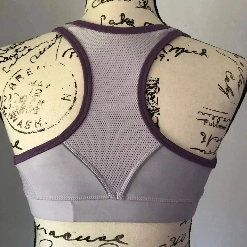 Nike Sports Bra - Picture 4 of 7